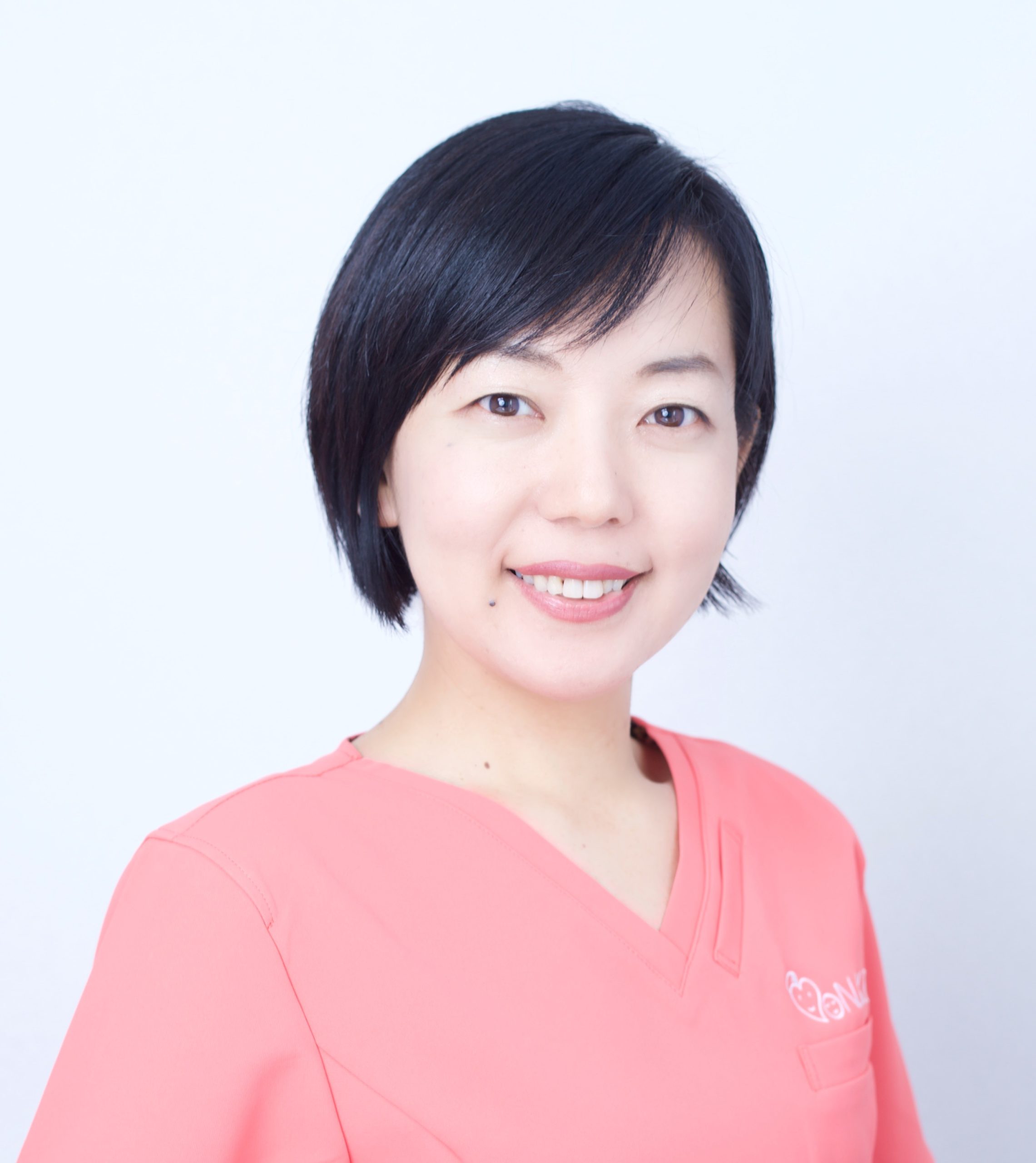 神戸　貴子　氏