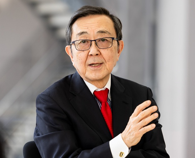 八田 進二氏